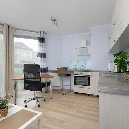Studio Z Parkingiem I Balkonem W Krakowie By Rent Like Home Exterior photo