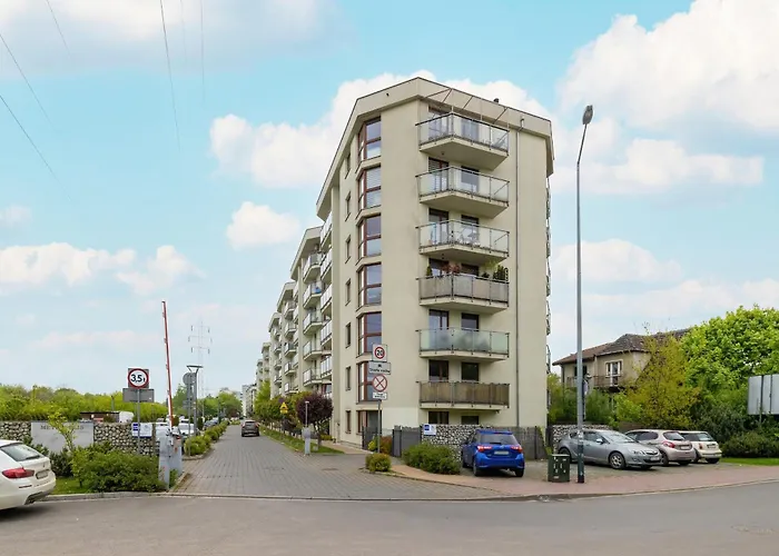 Studio Z Parkingiem I Balkonem W Krakowie By Rent Like Home