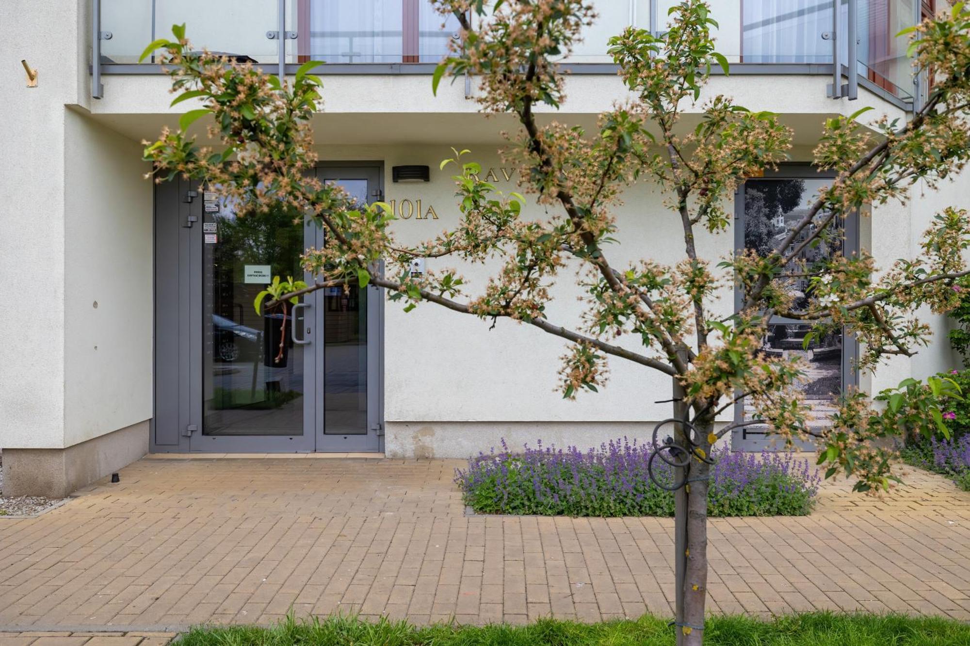 Apartment Z Parkingiem I Balkonem W Krakowie By Rent Like *
